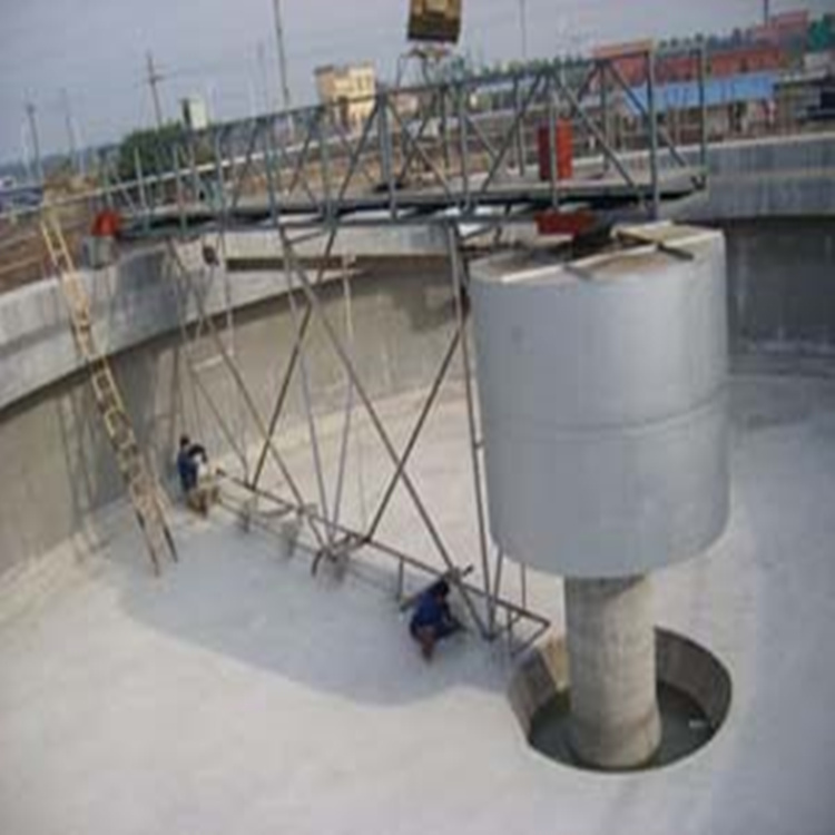 TGN行车抬耙式刮吸泥机在污水处理厂的重要价值