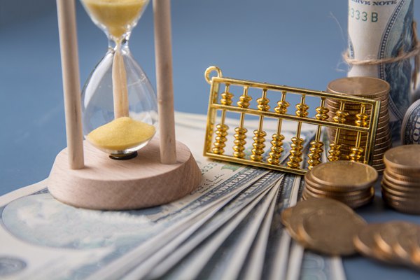 全國(guó)碳市場(chǎng)推進(jìn)有償分配：激活市場(chǎng)機(jī)制助力“雙碳”目標(biāo)