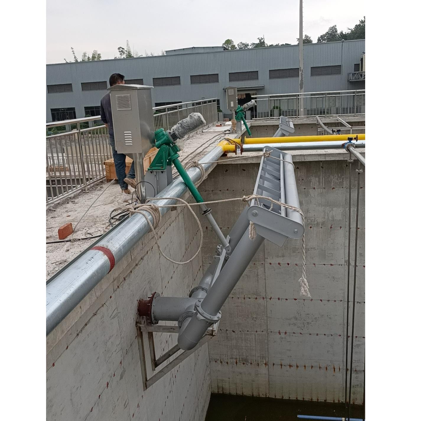 滗水器的产品特点及工作原理