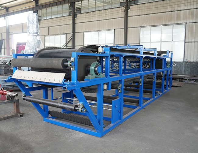 橡胶带式真空过滤机 聚焦发货现场:博宇环保橡胶带式真空过滤机启程发往安徽