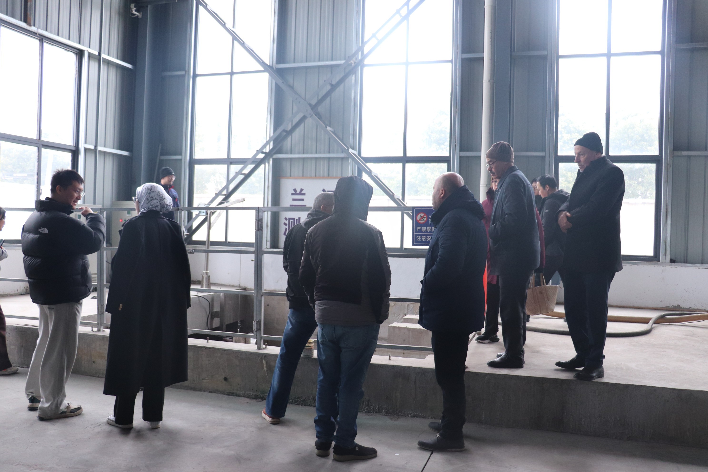 非洲使节点赞南京兰江车间：见证&ldquo;中国智造&rdquo;新魅力